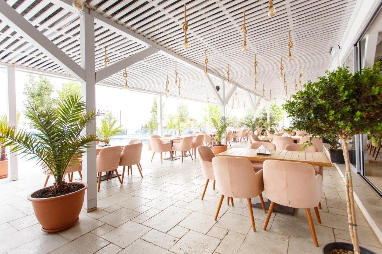 Nautic Luxury Club Hotel Navodari Bagian luar foto