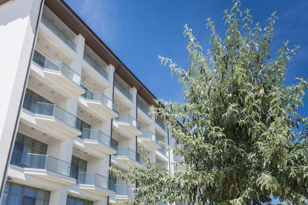 Nautic Luxury Club Hotel Navodari Bagian luar foto