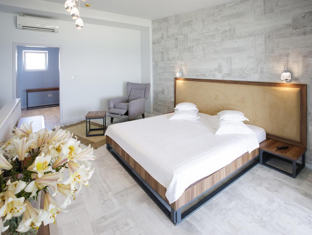 Nautic Luxury Club Hotel Navodari Ruang foto